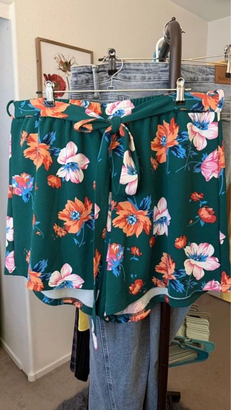 Green Floral High-Waist Shorts 3XL